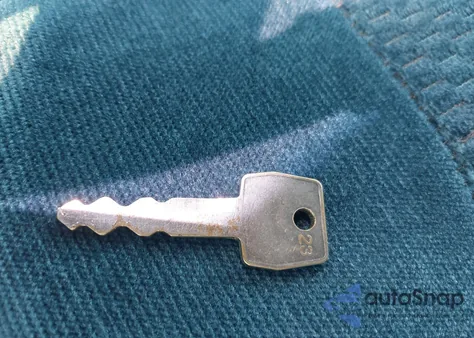 1989 Ford Econoline E150 Van из США, поврежденный, VIN 1FDEE14N4KHB57467